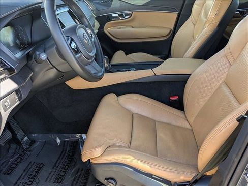 Used 2022 Volvo XC90 T6 Inscription w/ Advanced Package image 17