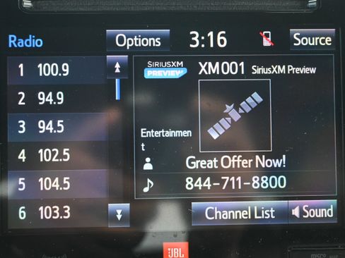 Used 2019 Toyota Tacoma Limited image 24