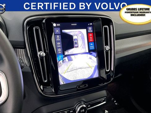 Certified 2025 Volvo XC40 B5 Plus image 31