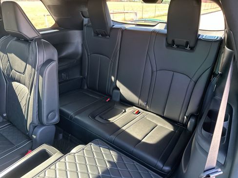 Used 2025 INFINITI QX60 Autograph w/ Cargo Package image 24