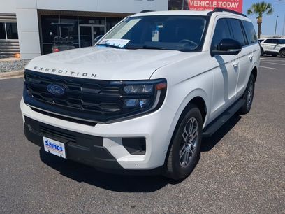 Used 2025 Ford Expedition Active