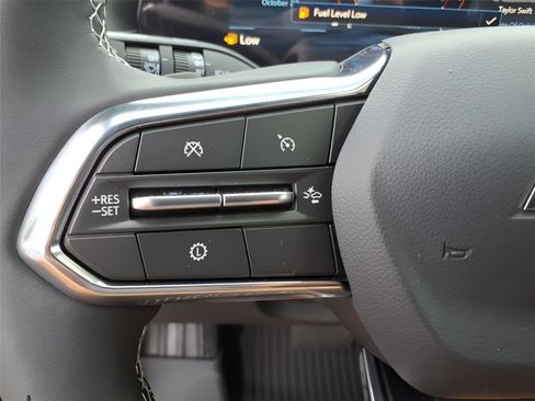 New 2026 Chevrolet Traverse LT w/ Midnight/Sport Edition image 20