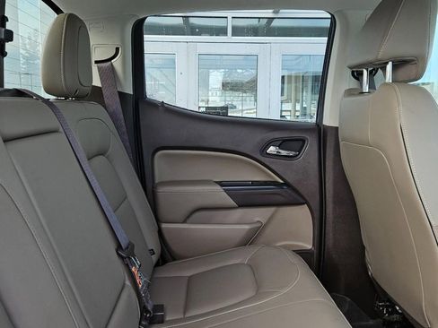 Used 2019 GMC Canyon SLT w/ Trailering Package image 9