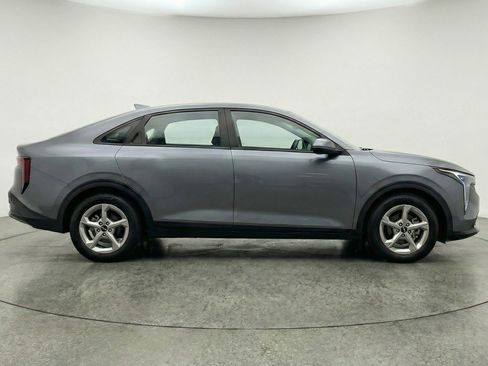 Used 2025 Kia K4 FWD image 11