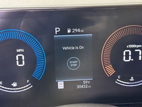 Used 2025 Hyundai Kona SEL image 18