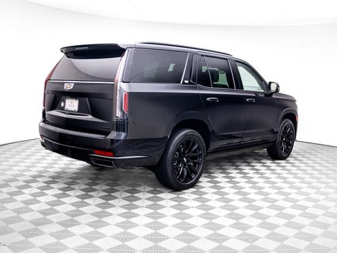 Used 2024 Cadillac Escalade Sport Platinum w/ LPO, ONYX Package AWD/4WD image 6