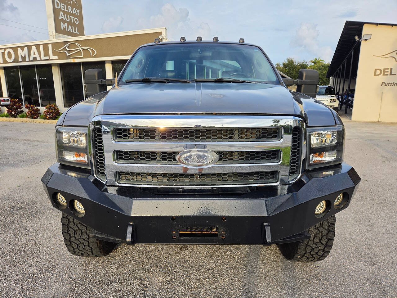 Used 2003 Ford F250 XLT AWD/4WD image 2