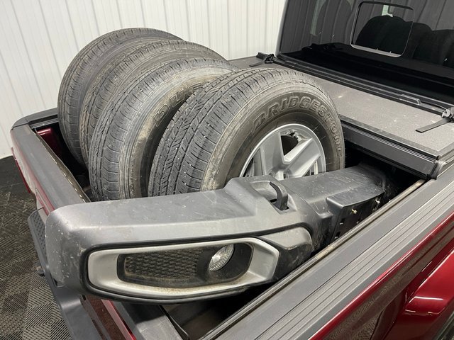 Used 2021 Jeep Gladiator Sport AWD/4WD image 11