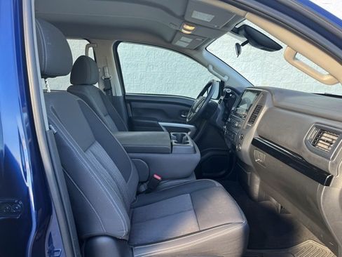 Used 2022 Nissan Titan SV w/ Accessory Utility Package image 10