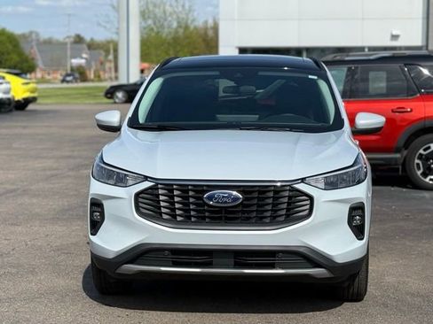 Used 2026 Ford Escape SE w/ Class II Trailer Tow Package FWD image 38