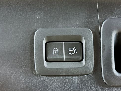 Used 2023 MAZDA CX-30 AWD 2.5 S w/ Premium Package image 30