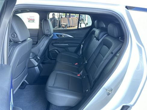 Used 2024 Chevrolet Equinox EV LT FWD image 22