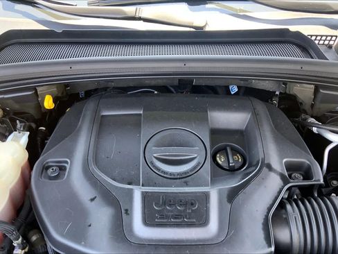 Used 2022 Jeep Grand Cherokee Summit w/ Adv Protech Group IV AWD/4WD image 32