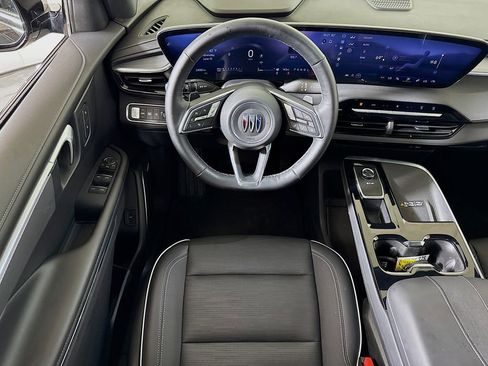 Used 2025 Buick Enclave Sport Touring FWD image 21