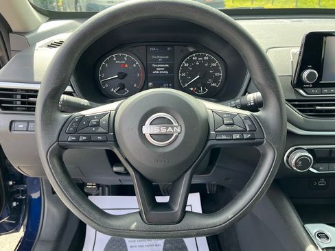 Used 2023 Nissan Altima 2.5 S FWD image 10