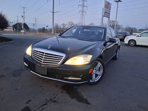 Used 2011 Mercedes-Benz S 550 4MATIC image 1