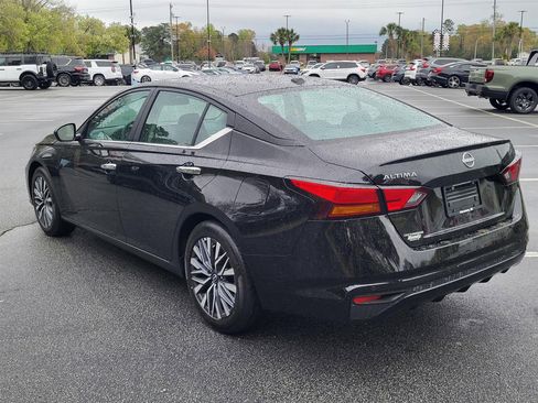 Used 2025 Nissan Altima 2.5 SV image 5