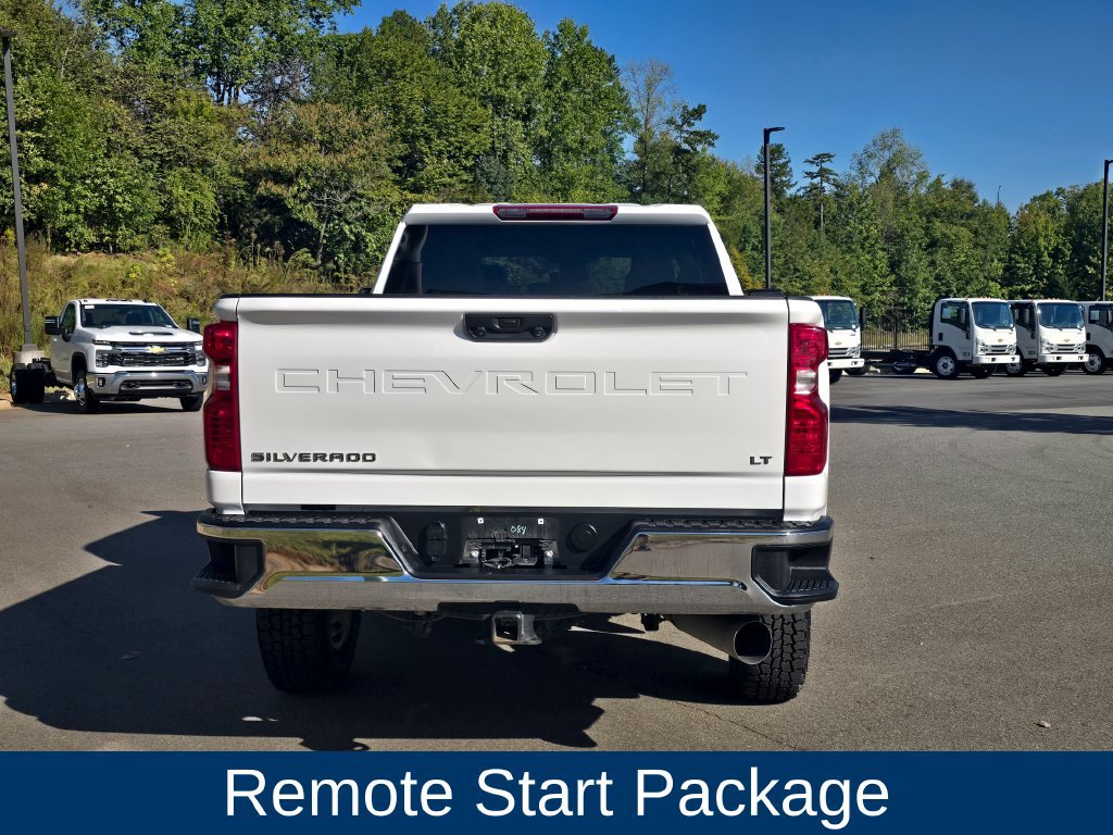 Used 2025 Chevrolet Silverado 2500 LT w/ Convenience Package AWD/4WD image 3