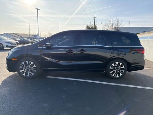 Certified 2026 Honda Odyssey Elite image 2