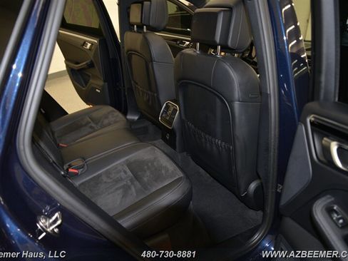 Used 2020 Porsche Macan S image 20