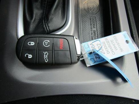 Used 2022 Dodge Charger SXT w/ Leather Interior Group image 40