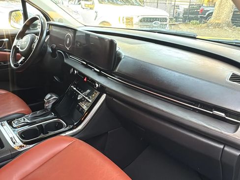 Used 2023 Kia Carnival SX FWD image 9