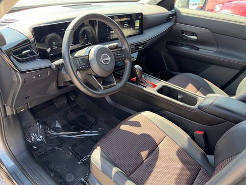 Used 2025 Nissan Kicks SR w/ SR Premium Package AWD/4WD image 8