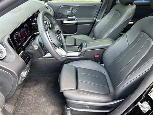 Certified 2025 Mercedes-Benz GLA 250 4MATIC image 19