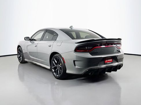 Used 2019 Dodge Charger R/T w/ Blacktop Package RWD image 3