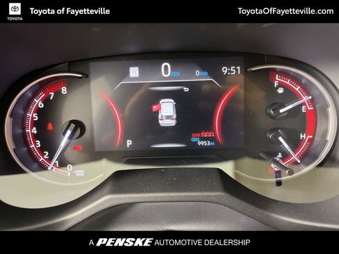 Certified 2025 Toyota RAV4 LE FWD image 31