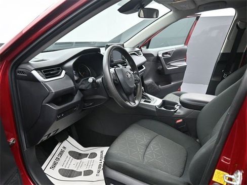 Used 2021 Toyota RAV4 XLE w/ Convenience Package image 20