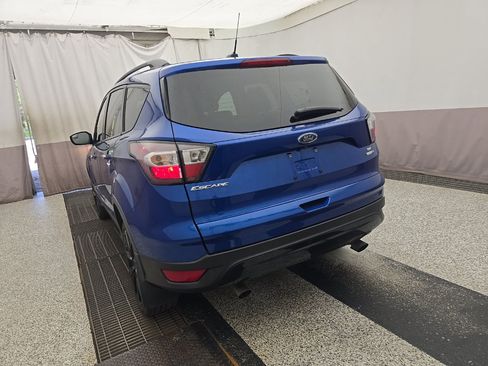 Used 2018 Ford Escape SE w/ SE Sport Appearance Package AWD/4WD image 4