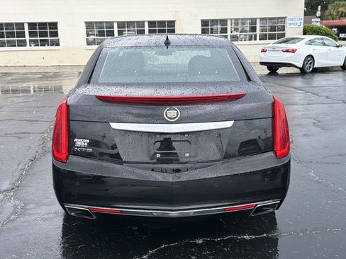 Used 2014 Cadillac XTS Luxury w/ Driver Awareness Package FWD image 4