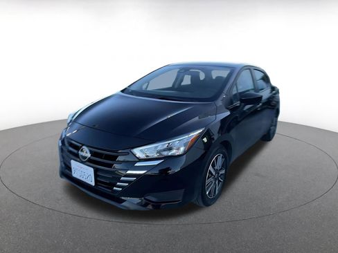 Used 2025 Nissan Versa SV image 7
