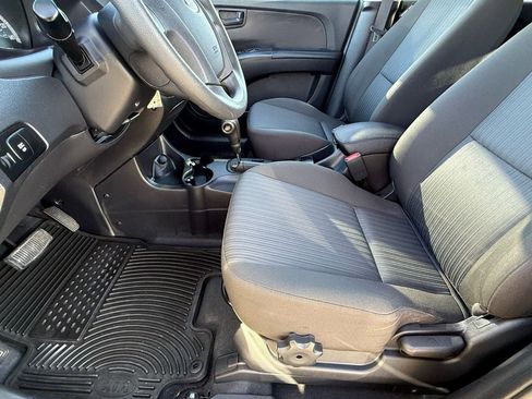 Used 2009 Kia Sportage LX image 13