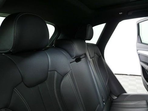 Used 2025 Audi Q5 2.0T Premium Plus image 23