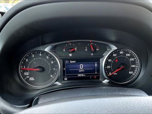 Used 2022 GMC Terrain SLE w/ Driver Convenience Package AWD/4WD image 13