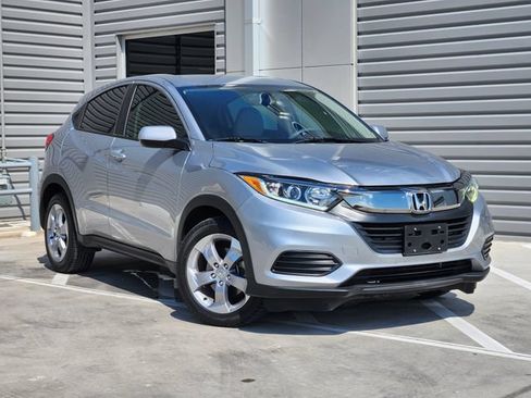 Used 2020 Honda HR-V LX image 2