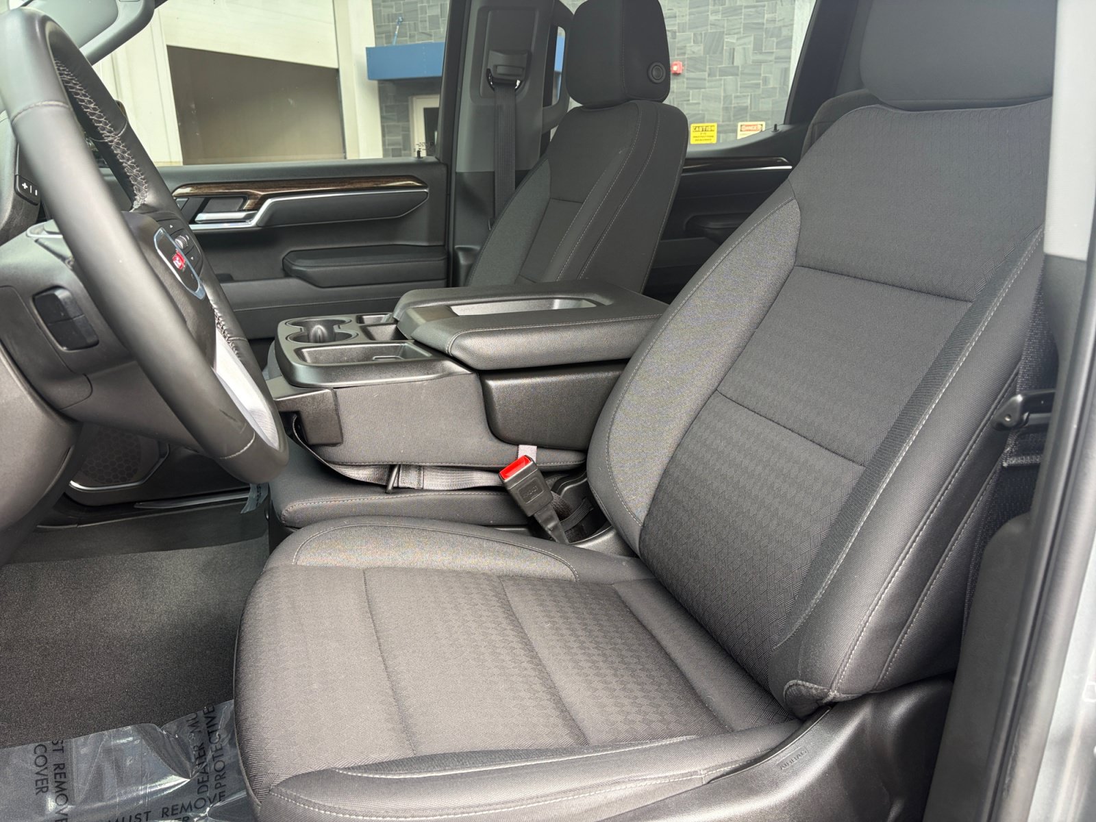 Used 2025 GMC Sierra 1500 Elevation AWD/4WD image 14