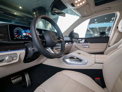 New 2026 Mercedes-Benz GLS 450 4MATIC image 10