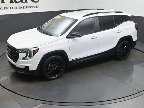 Used 2023 GMC Terrain SLE w/ Driver Convenience Package FWD image 44