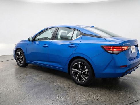 Used 2025 Nissan Sentra SV image 6
