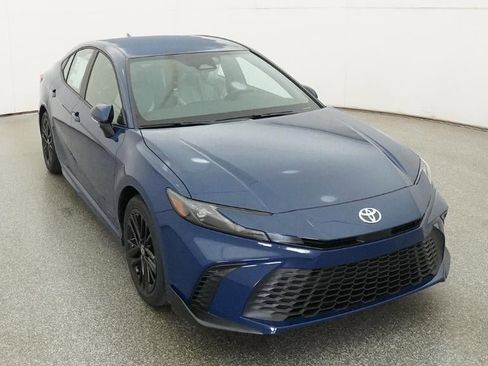 New 2026 Toyota Camry SE FWD image 14
