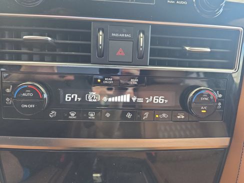 Used 2022 INFINITI QX80 Sensory w/ Cargo Package AWD/4WD image 24