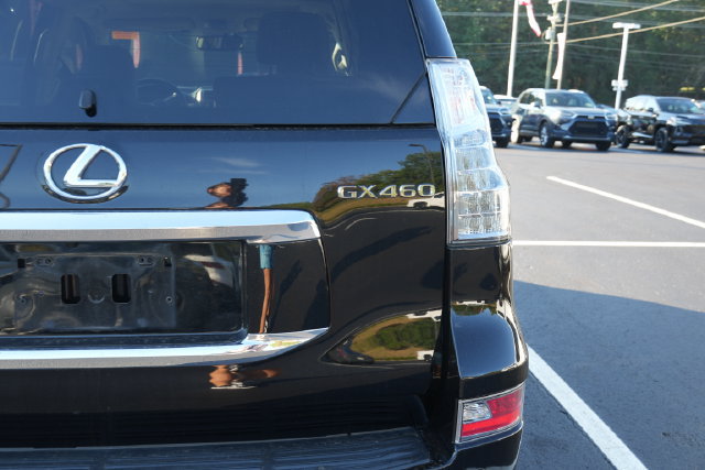 Used 2018 Lexus GX 460 Premium w/ Premium Package AWD/4WD image 19