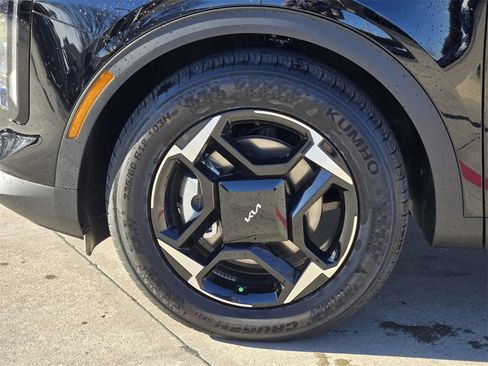 New 2026 Kia Sportage EX image 8