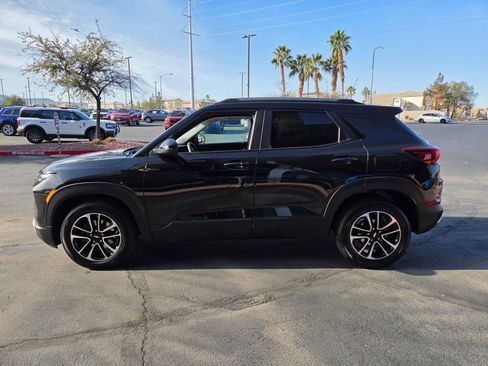 Used 2024 Chevrolet TrailBlazer LT image 3