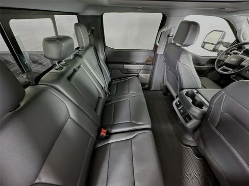 New 2026 Ford F250 Lariat w/ Black Appearance Package image 24