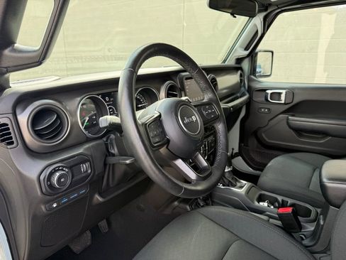 Used 2023 Jeep Wrangler Unlimited w/ Cold Weather Group AWD/4WD image 17