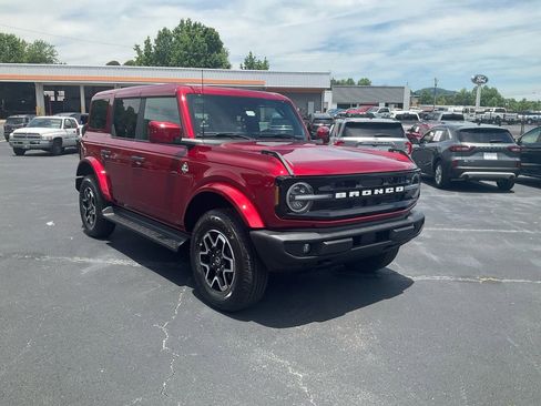 New 2026 Ford Bronco Outer Banks AWD/4WD image 3